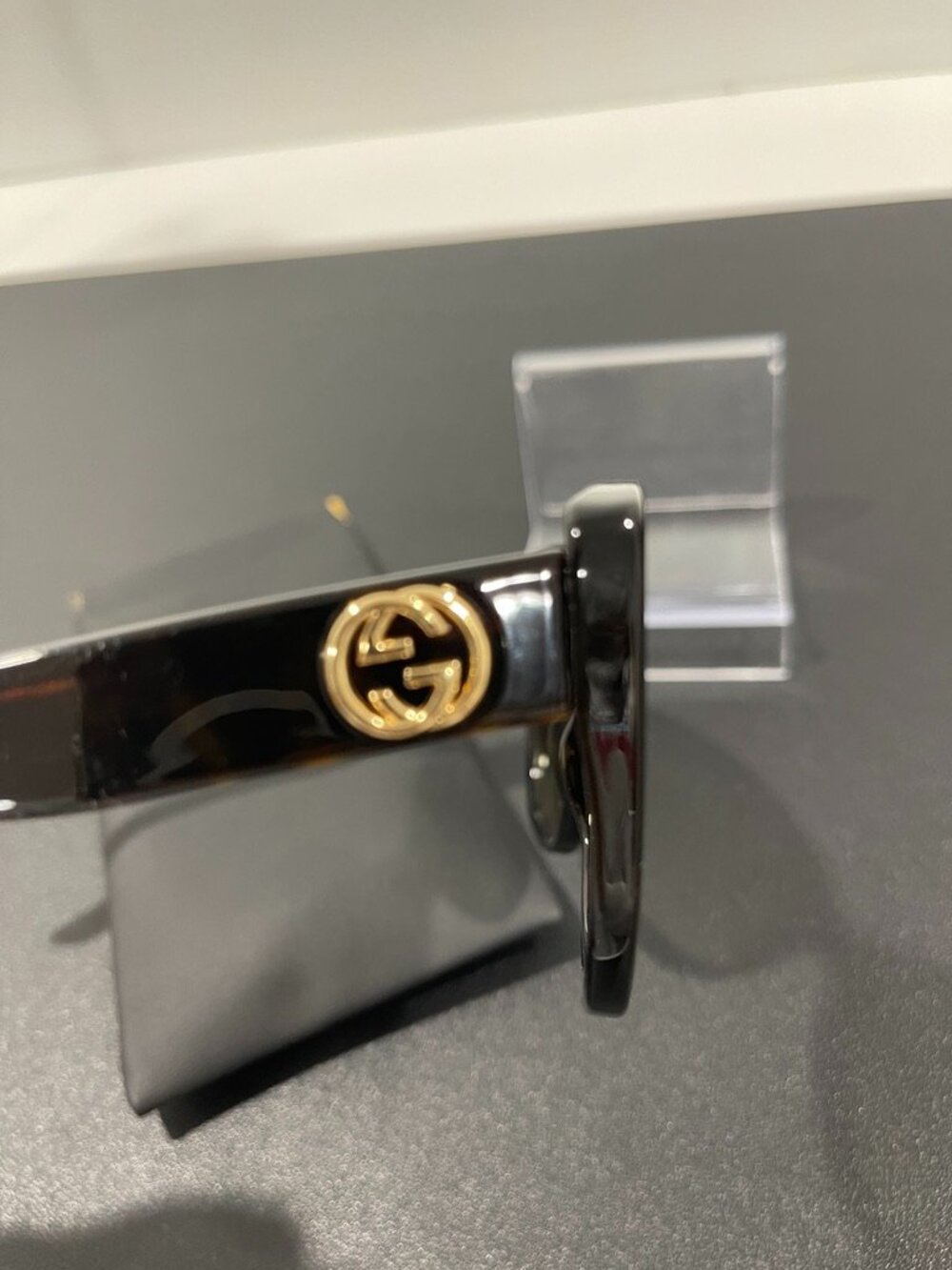 Gucci Tortoise Sunglasses (JB1453) - Picture 3 of 7